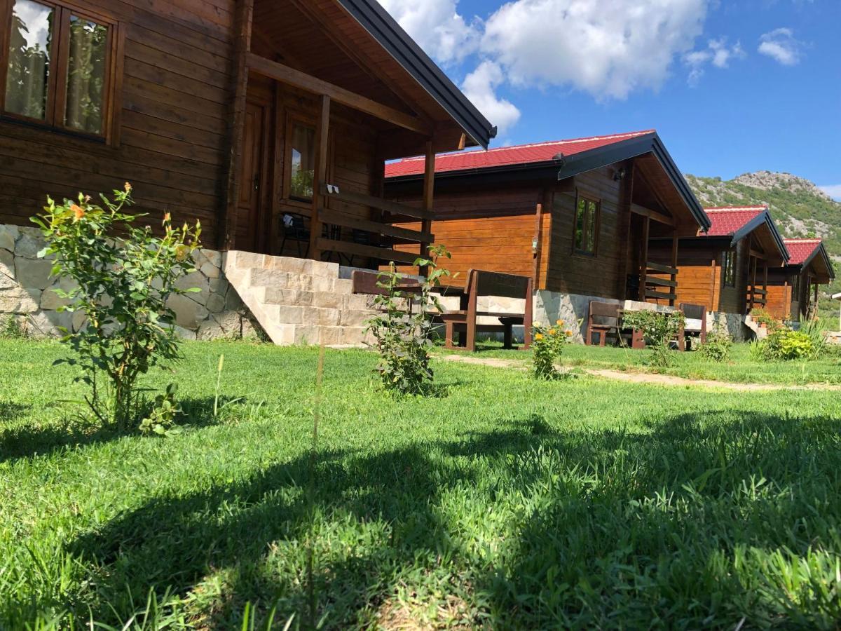 Orahovo Cottages ヴィルパザル エクステリア 写真