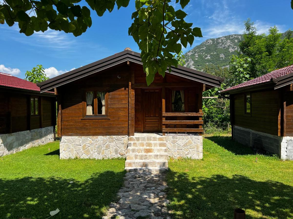 Orahovo Cottages ヴィルパザル エクステリア 写真