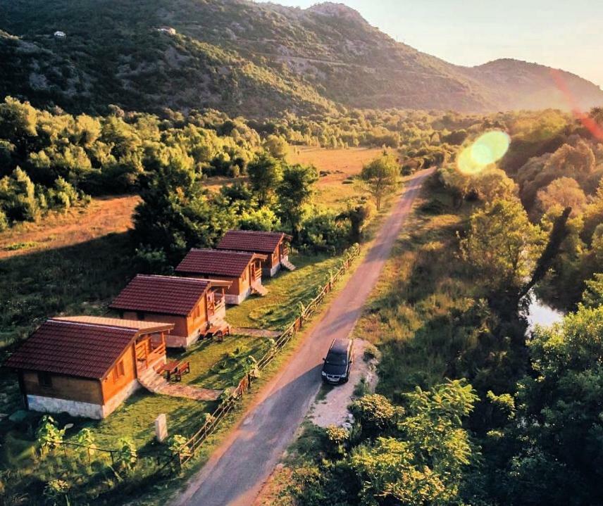 Orahovo Cottages ヴィルパザル エクステリア 写真